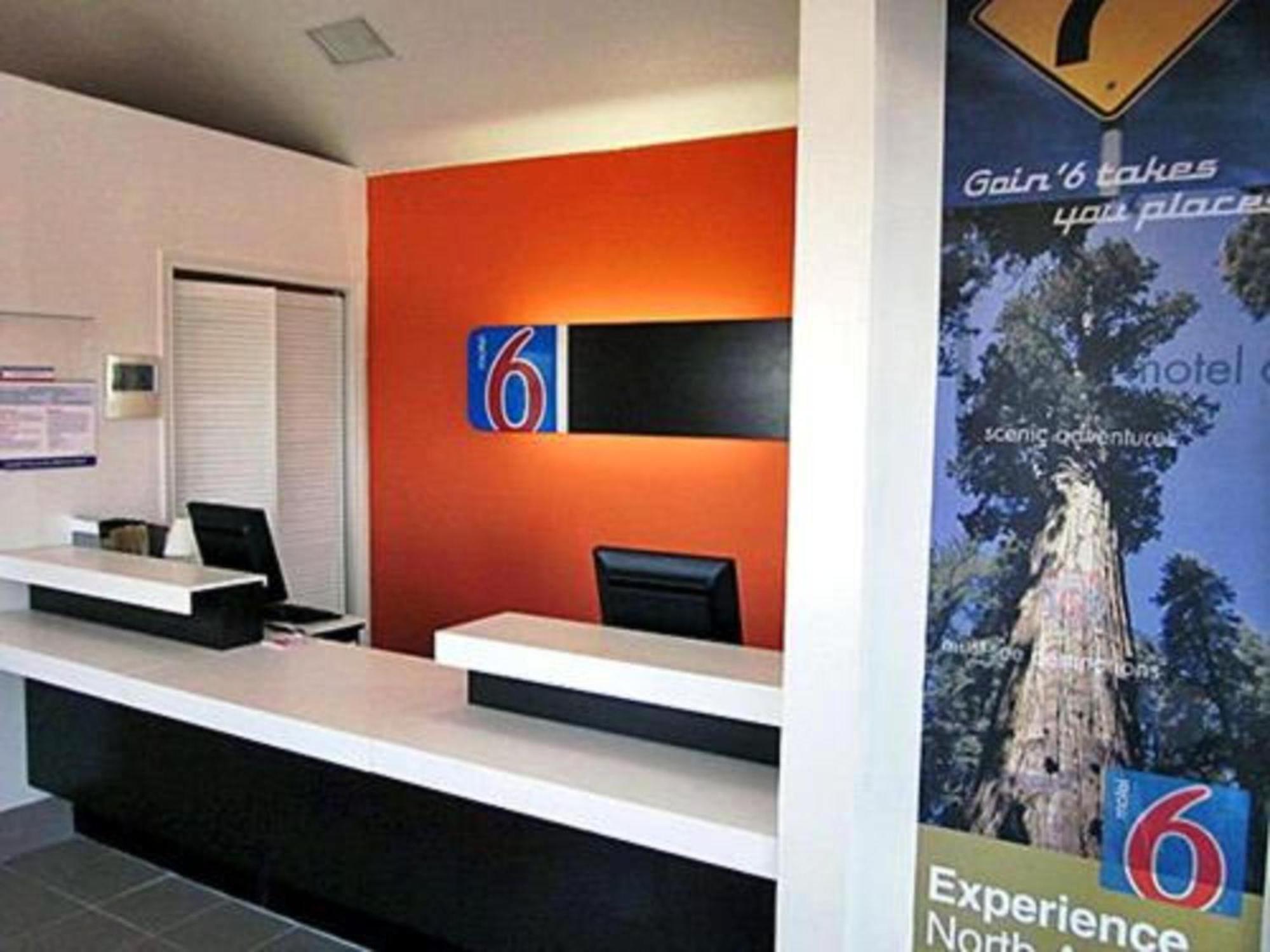 Motel 6 Seguin Tx מראה חיצוני תמונה